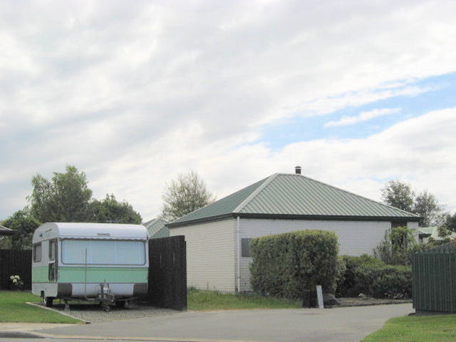 8 Mclean Place, Woodend