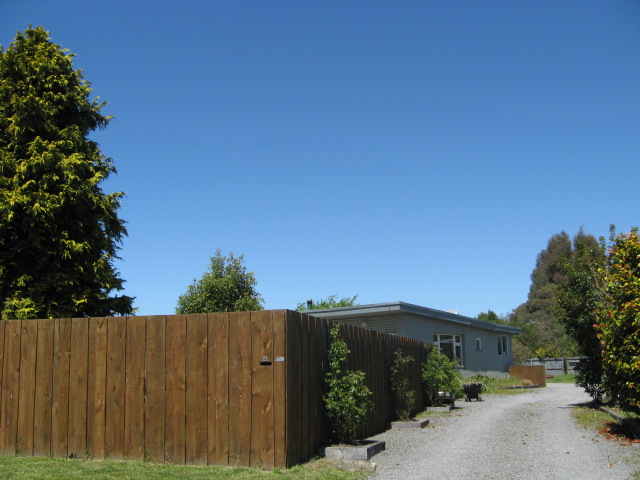 21 Woodend Road, Woodend