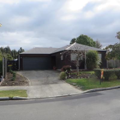 9 Greenwood Close, Woodend