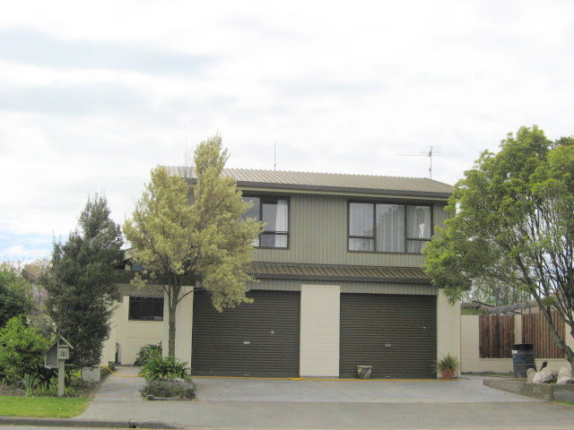 44 Gladstone Road, Woodend