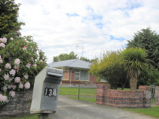 134 Main North Road, Woodend