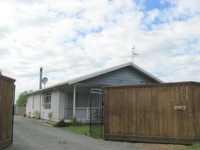 98 Main North Road, Woodend