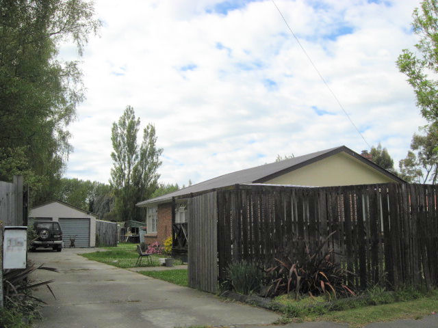 114 Main North Road, Woodend