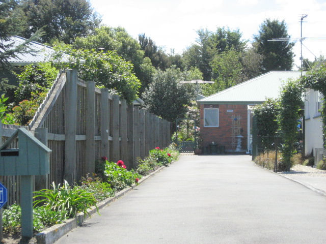 14B Woodend Road, Woodend