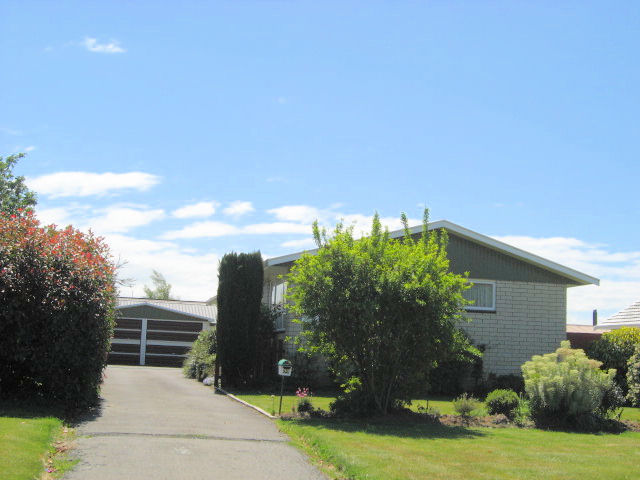 36 Woodend Road, Woodend