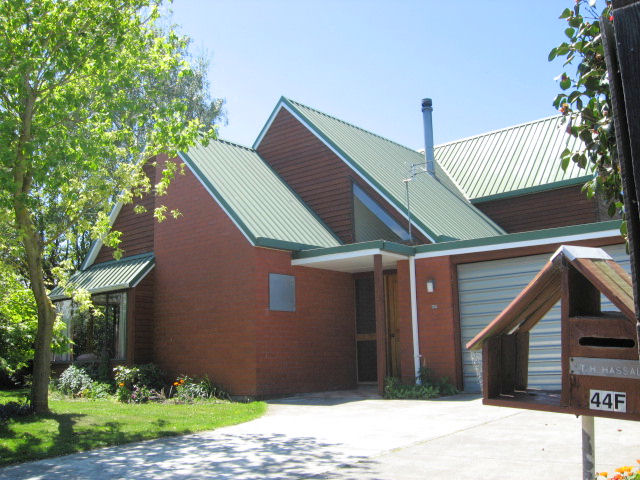 44F Woodend Road, Woodend