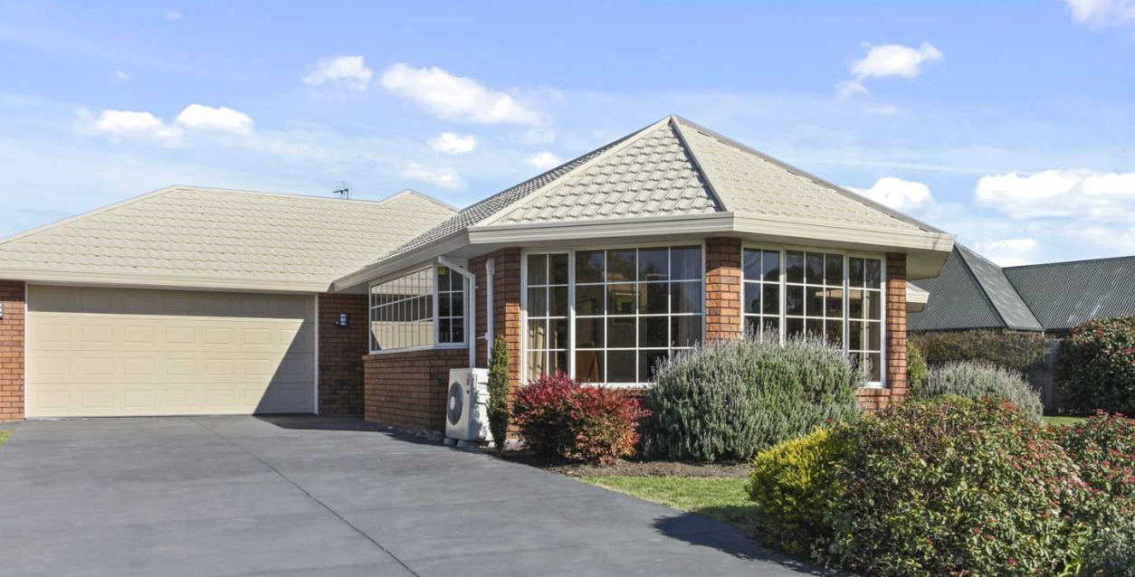 37 Hewitts Road, Woodend