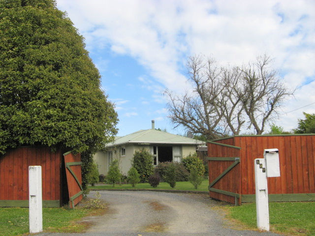 127 Main North Road, Woodend