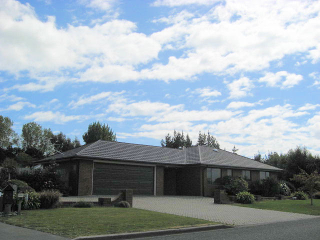 58 Hewitts Road, Woodend