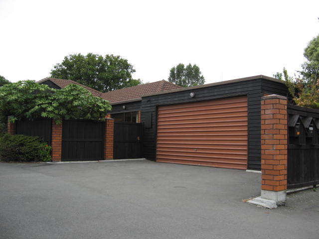 4/8 Angela Street, Upper Riccarton, Christchurch