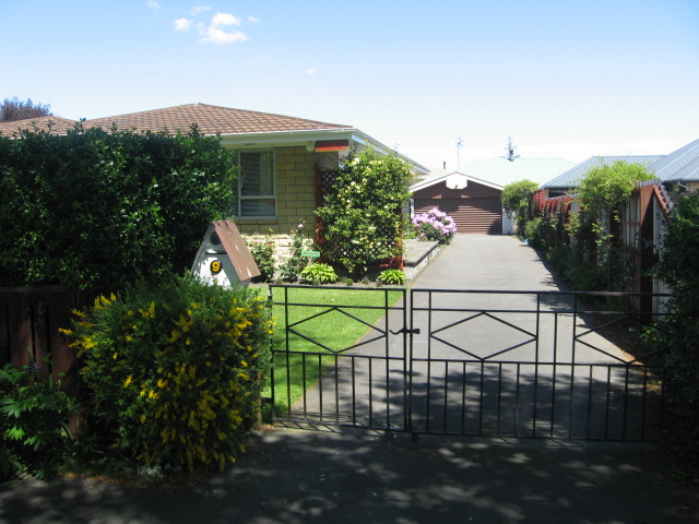 9 Barnes Road, Redwood, Christchurch