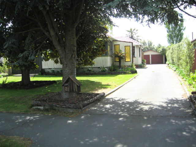 21 Canberra Place, Redwood, Christchurch