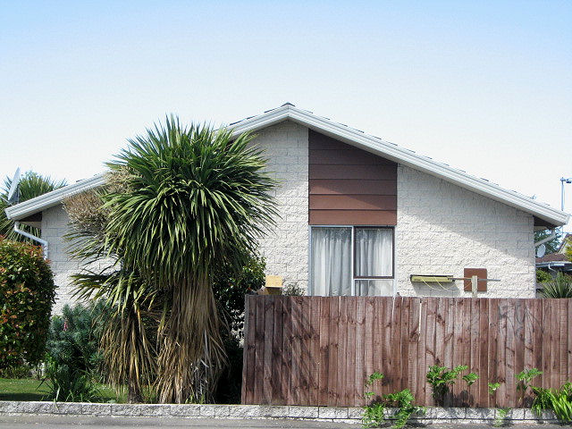 1/42 Chipping Lane, Redwood, Christchurch