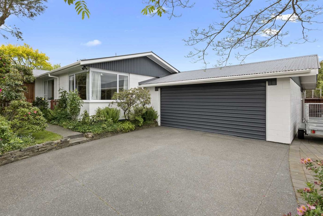8 Aztec Place, Redwood, Christchurch