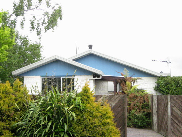 16 Clivedon Place, Redwood, Christchurch