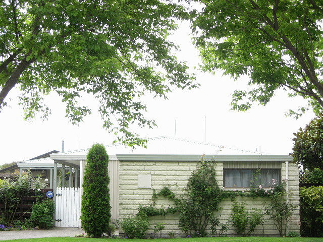 17 Clivedon Place, Redwood, Christchurch