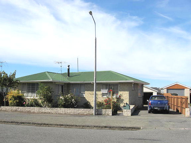 16 Chalmers Avenue, Ashburton