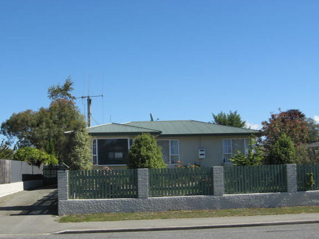 35 Allnatt Street