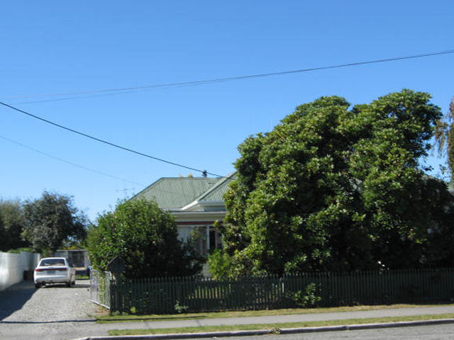 12 Allnatt Street