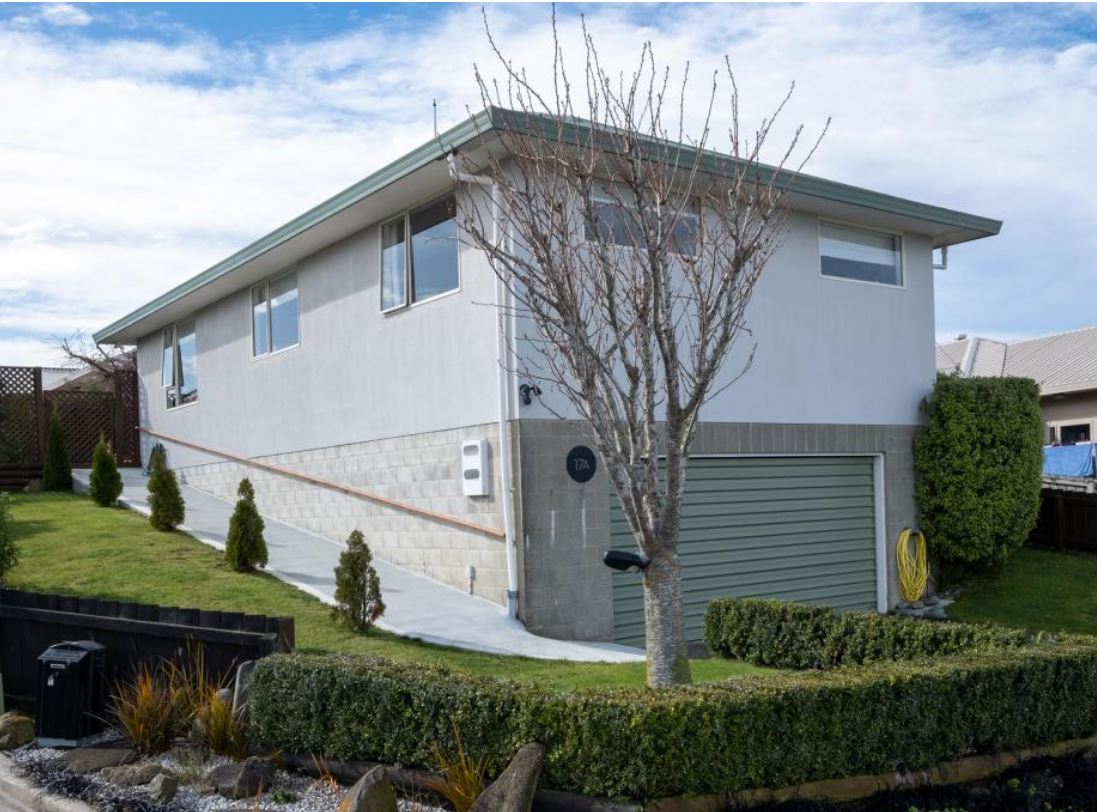 17A Ellesmere Place
