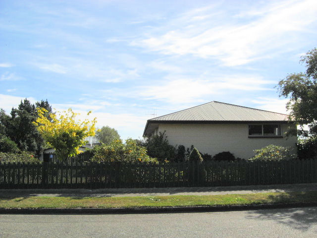 5 Dampier Street