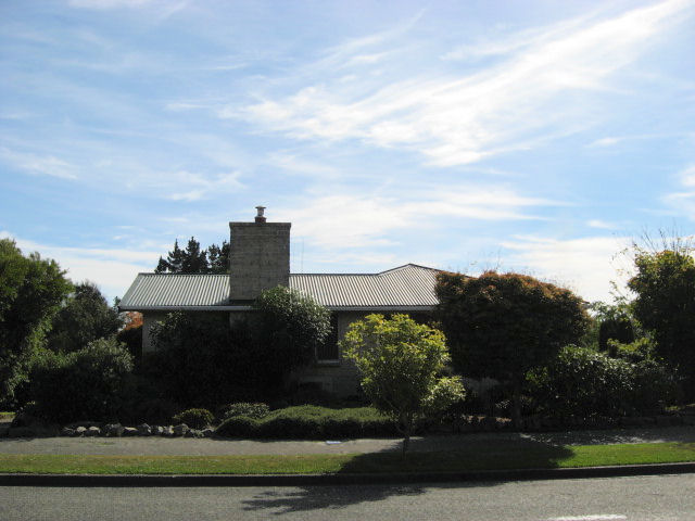 15 Dampier Street