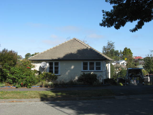 11 Tay Street