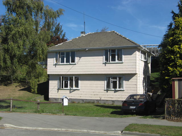 17 Tweedy Street