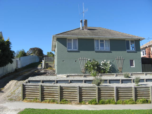 25 Tweedy Street