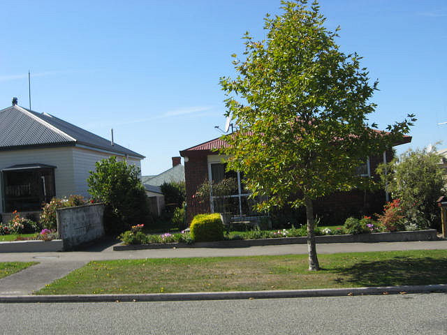 81 Avenue Road