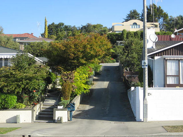 80/1 Douglas Street