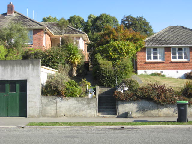 48 Douglas Street
