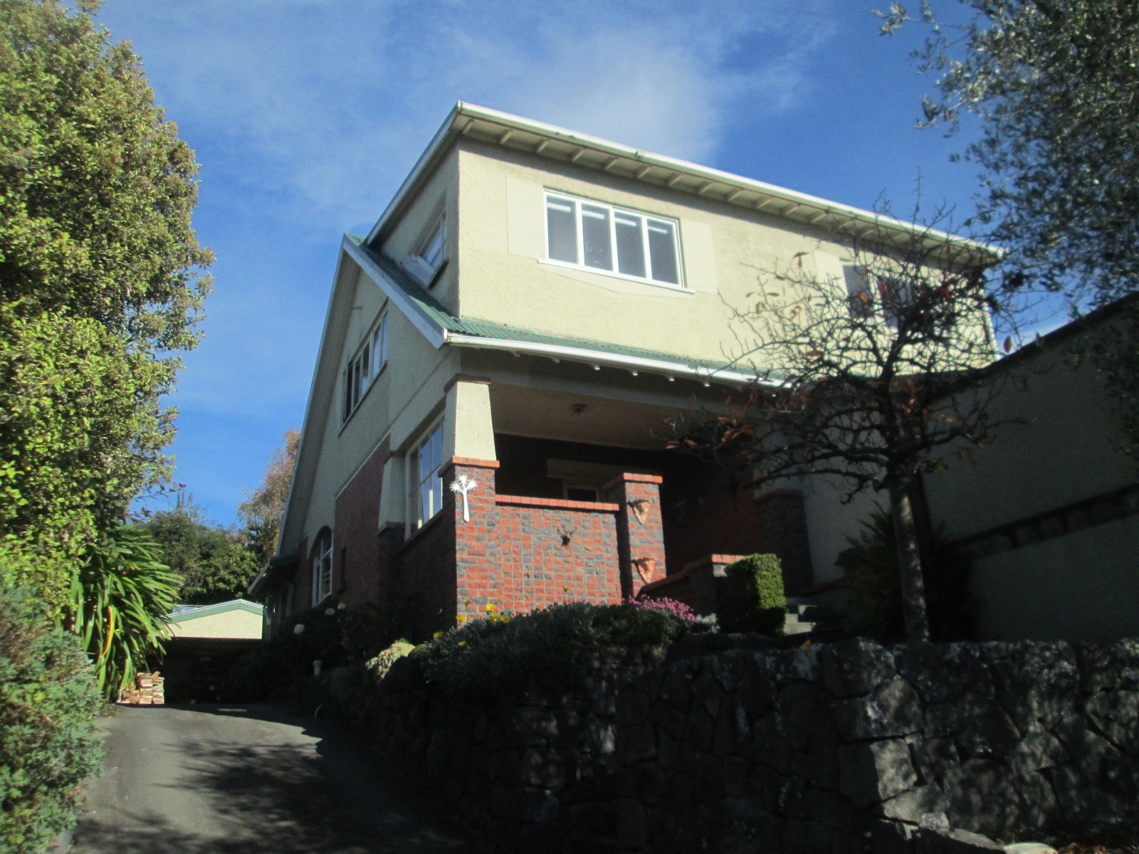 26 Douglas Street
