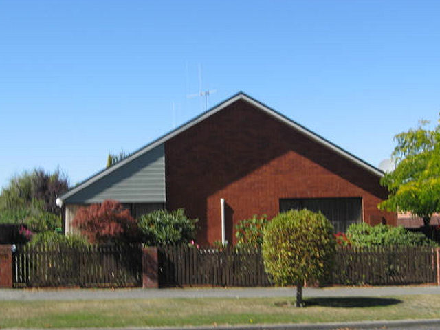 12 Chaucer Street