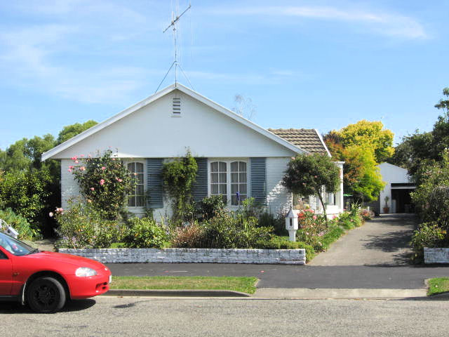 1/7 Hinau Place