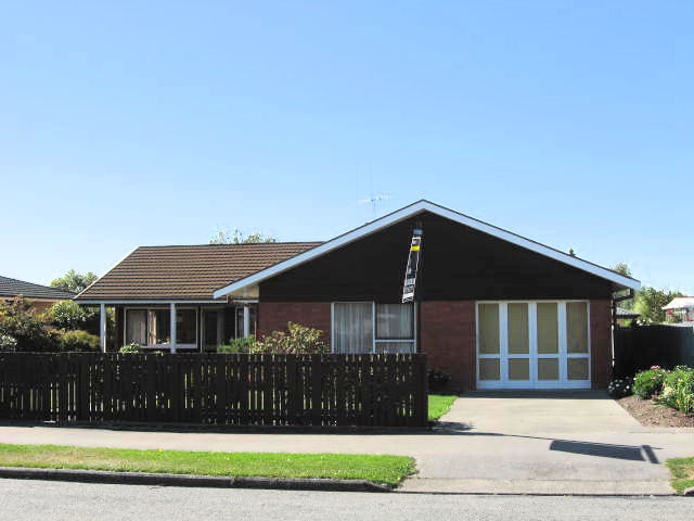 3 Hillsden Place