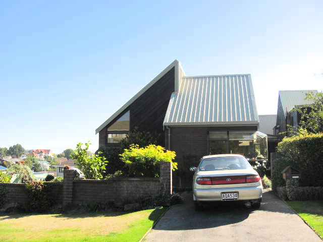 21 Monowai Place