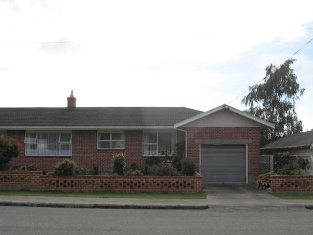 2 Betten Street