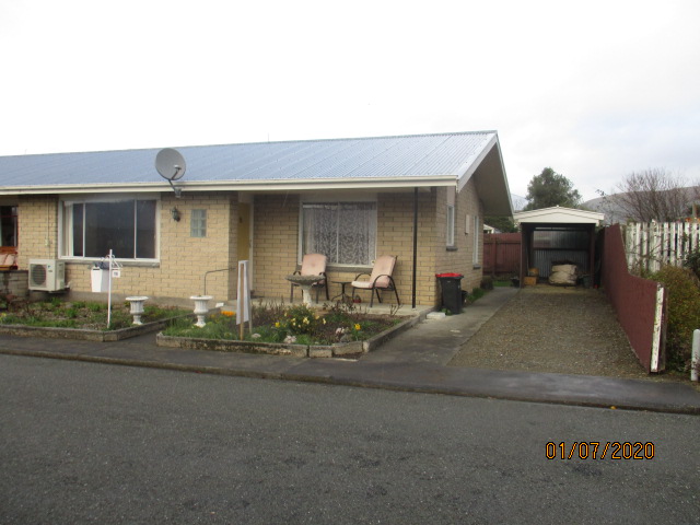 16 Browns Avenue