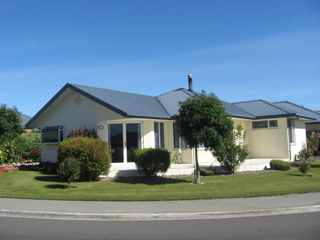 6 Alpine Close
