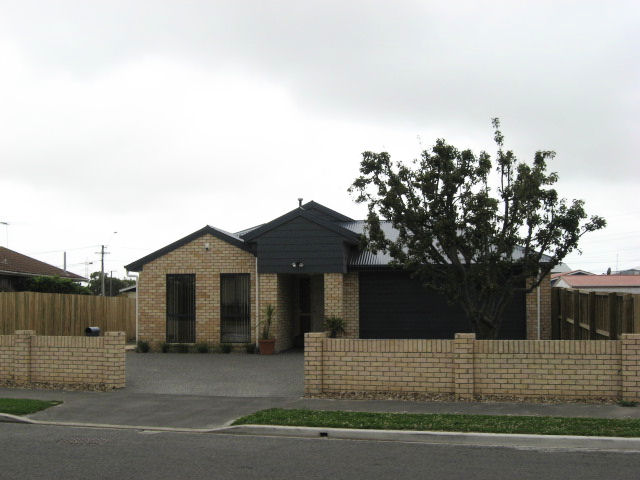 33 Bayswater Crescent, Bromley, Christchurch