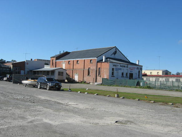 157 Vine Street