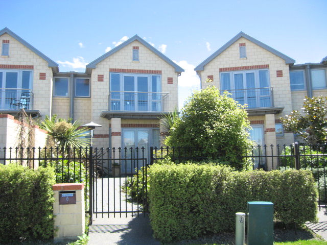 6 Waterford Avenue, Belfast, Christchurch