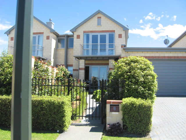 10 Waterford Avenue, Belfast, Christchurch