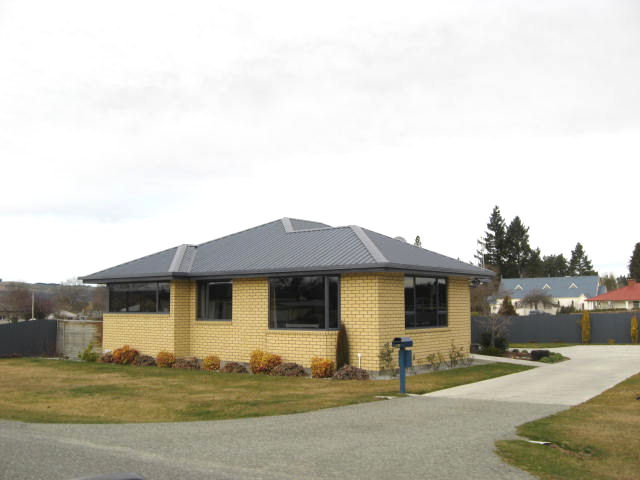 13 Hamilton Street, Fairlie