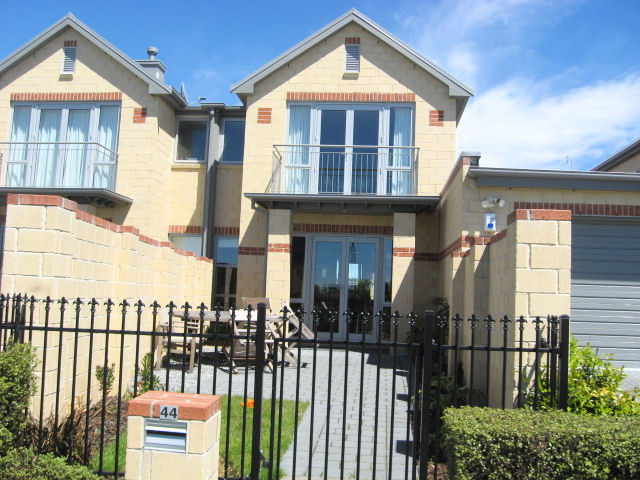 44 Waterford Avenue, Belfast, Christchurch