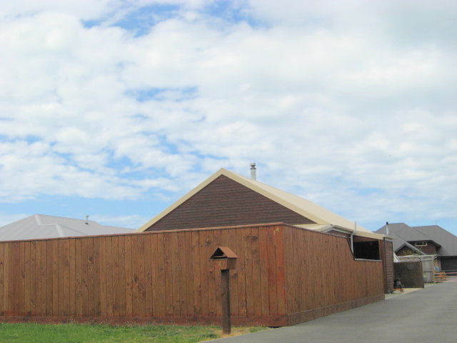 4 James Drive, Woodend