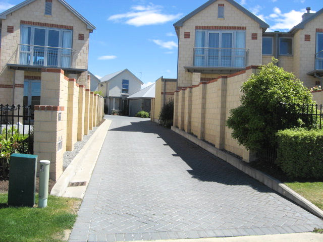18 Waterford Avenue, Belfast, Christchurch