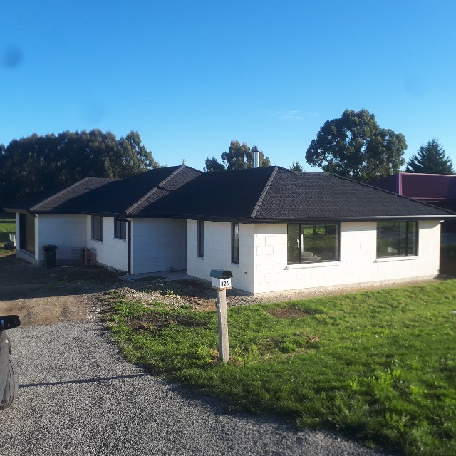 12A Sussex Street, Weston