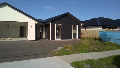 14 Mcquillan Avenue, Woodend